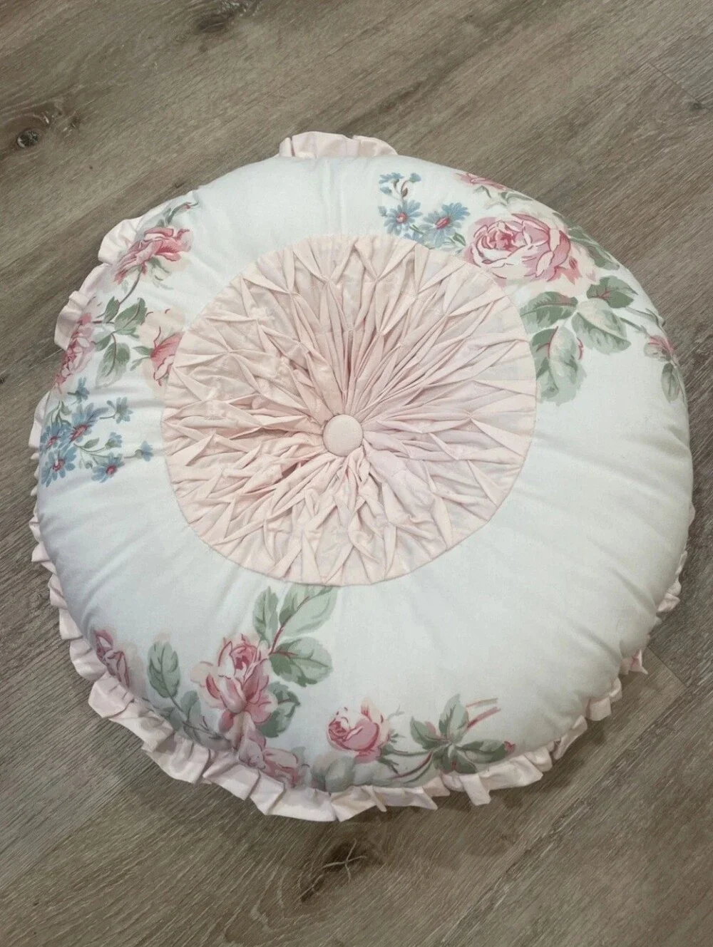 GUC simply Shabby Chic Rachel Ashwell Throw Pillow